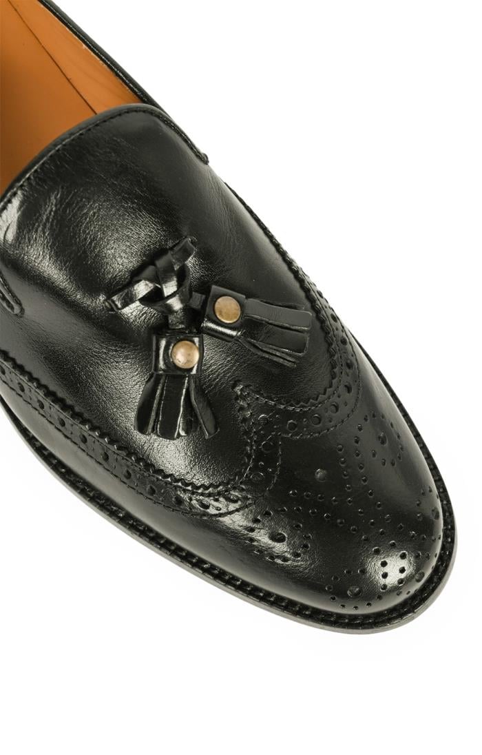 Brogue Tassel Loafer