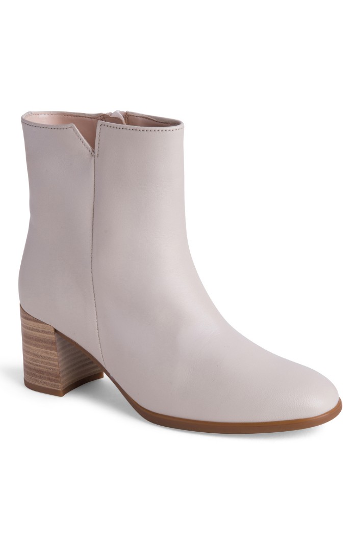 Ladies deals cream boots