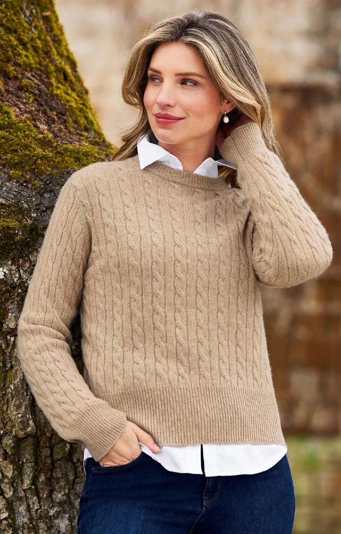 Ladies Cashmere Cable Cropped Crew