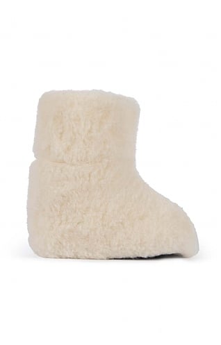 Tall fuzzy slipper online boots