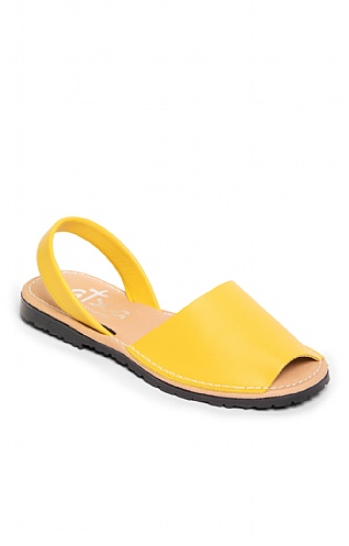 House Of Bruar Ladies Leather Sandal, Yellow